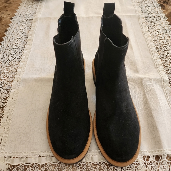 BLONDO New Suede Waterproof Chelsea Boots. - Picture 11 of 14